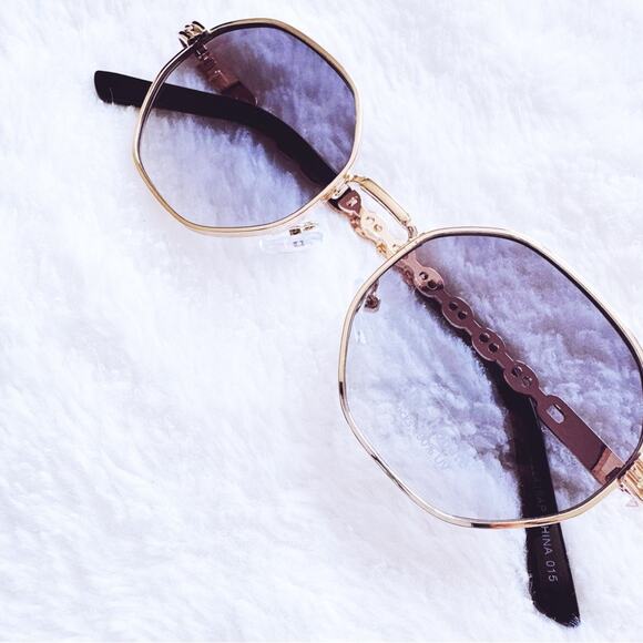 Phoebe Blue & Clear Geometric Sunglasses - Picture 2 of 13